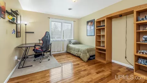 809 E D, Iron Mountain, MI 49801 photo 18