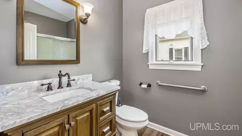 809 E D, Iron Mountain, MI 49801 photo 17