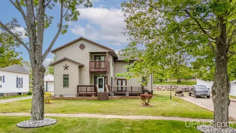 809 E D, Iron Mountain, MI 49801 photo 27