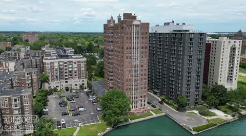 8162 E Jefferson #6B, Detroit, MI 48214