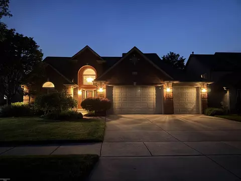46703 Albany, Macomb, MI 48044 photo 36