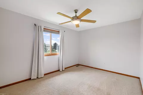 46703 Albany, Macomb, MI 48044 photo 22