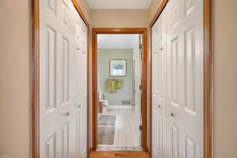 46703 Albany, Macomb, MI 48044 photo 17