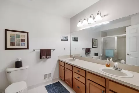 46703 Albany, Macomb, MI 48044 photo 23