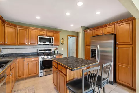 46703 Albany, Macomb, MI 48044 photo 5
