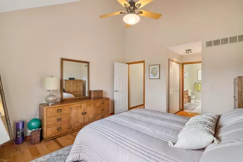 46703 Albany, Macomb, MI 48044 photo 16