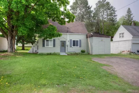 e5091 Sunset Road, Ironwood, MI 49938
