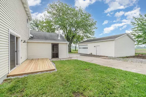 Exterior - 6835 Hackett, Freeland, MI 48623 photo 2 of 4