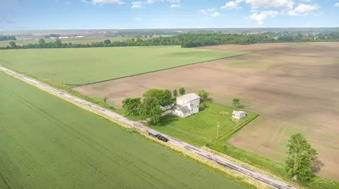 6835 Hackett, Freeland, MI 48623