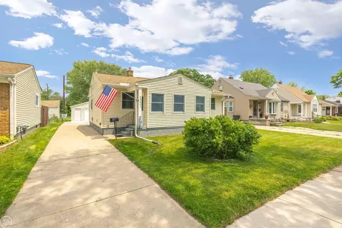 22301 Saint Gertrude, Saint Clair Shores, MI 48081