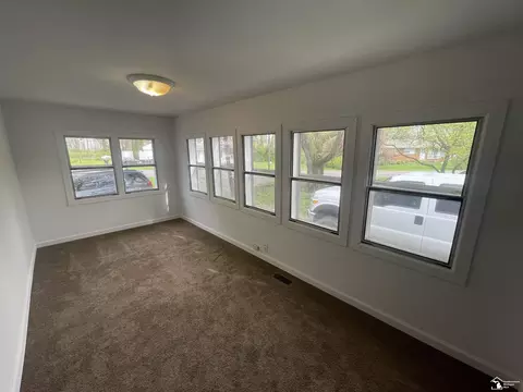 Living - 6301 E Albain, Monroe, MI 48161 photo 3 of 3