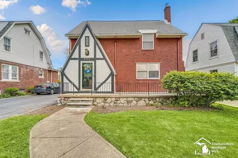 448 Borgess, Monroe, MI 48162