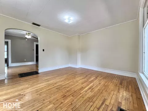 710 712 Riv, Owosso, MI 48867 photo 3