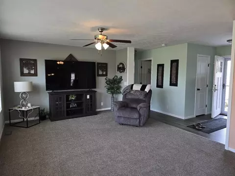 4975 E Bennington, Durand, MI 48429 photo 16