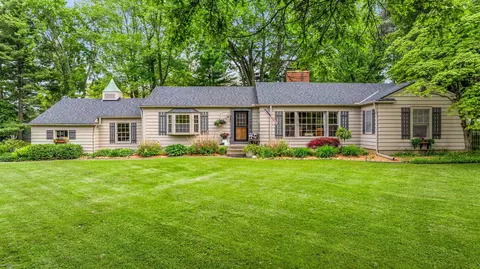 277 W Gates, Romeo, MI 48065