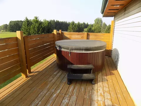 Exterior - 2056 Ridge, Gladwin, MI 48624 photo 4 of 31