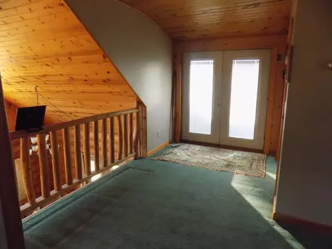 Entry Way - 2056 Ridge, Gladwin, MI 48624 photo 2 of 2