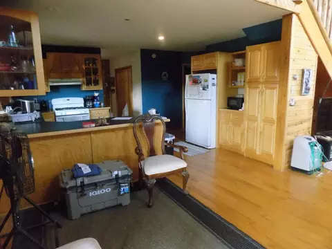 Kitchen - 2056 Ridge, Gladwin, MI 48624 photo 3 of 4