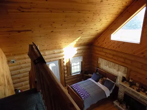 Bedroom - 2056 Ridge, Gladwin, MI 48624 photo 3 of 6