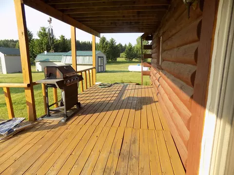 Exterior - 2056 Ridge, Gladwin, MI 48624 photo 11 of 31