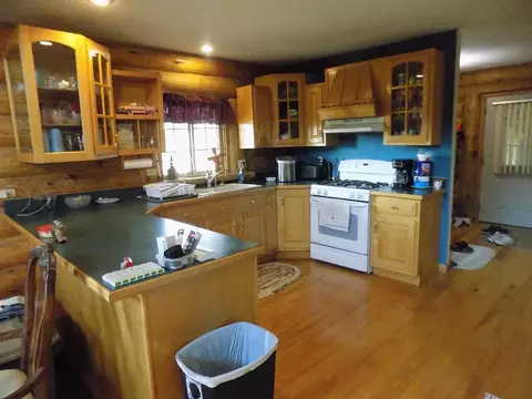 Kitchen - 2056 Ridge, Gladwin, MI 48624 photo 1 of 4