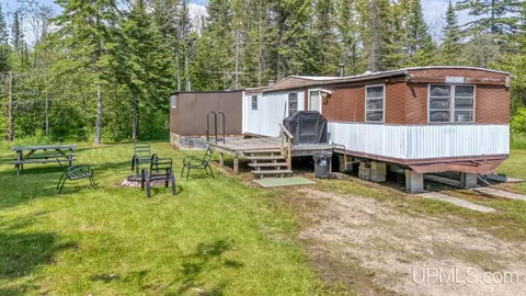 14432 2725, Rapid River, MI 49878 photo 4