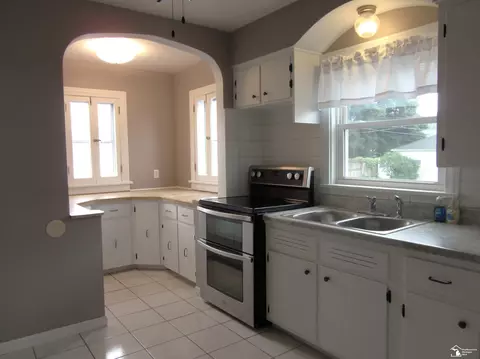 208 Maple, Monroe, MI 48162 photo 3
