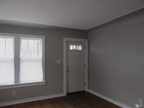 208 Maple, Monroe, MI 48162 photo 2