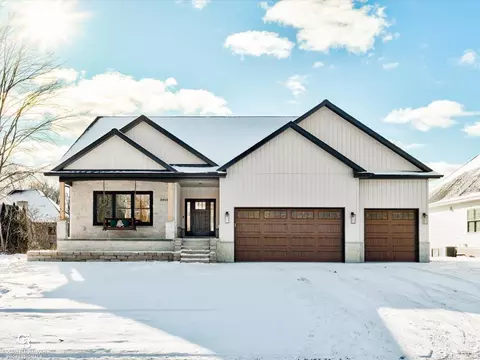 3915 Capital, Fort Gratiot, MI 48059