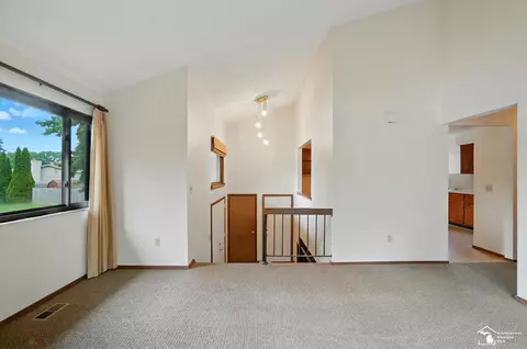 Living - 7658 Salter, Temperance, MI 48182 photo 2 of 6
