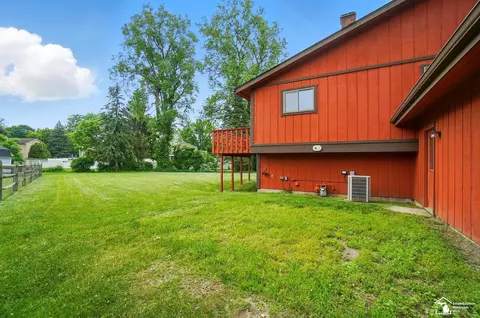 Exterior - 7658 Salter, Temperance, MI 48182 photo 7 of 10