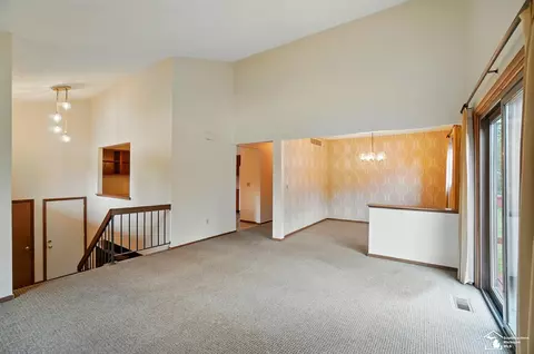 Living - 7658 Salter, Temperance, MI 48182 photo 3 of 6
