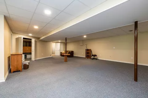 2126 Hartwick, Howell, MI 48855 photo 37