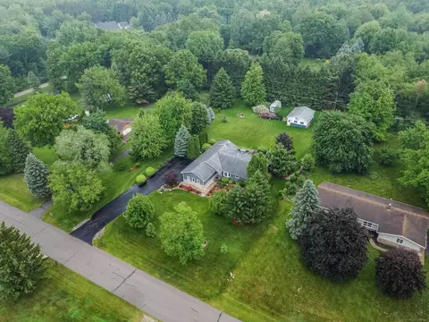 2126 Hartwick, Howell, MI 48855 photo 54