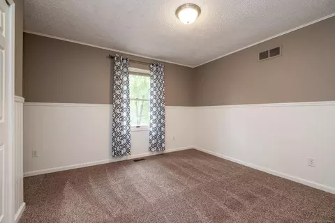 2126 Hartwick, Howell, MI 48855 photo 24