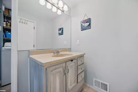 724 Columbia, Algonac, MI 48001 photo 16