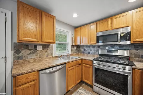 724 Columbia, Algonac, MI 48001 photo 8