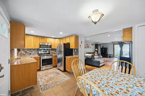 724 Columbia, Algonac, MI 48001 photo 6