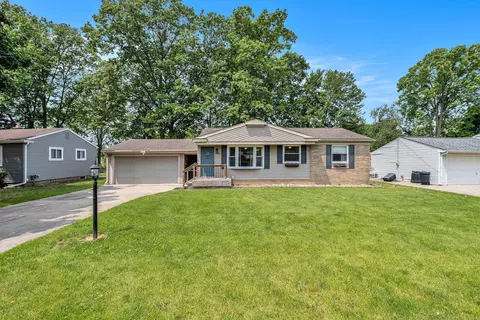 4292 Ashlawn, Flint, MI 48507