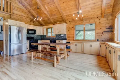 n10047 K 1 Road, Stephenson, MI 49887 photo 3