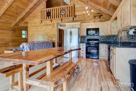 n10047 K 1 Road, Stephenson, MI 49887 photo 4