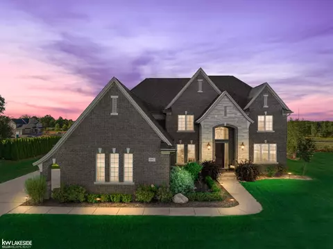 1092 Sheffield Park, Oakland Twp, MI 48363