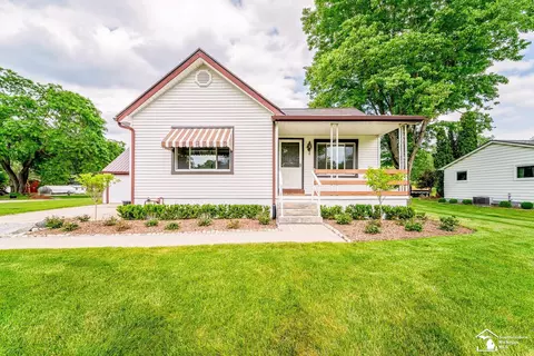 21581 Huron Riv, New Boston, MI 48164