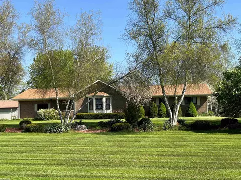 19335 32 Mile, Armada, MI 48005