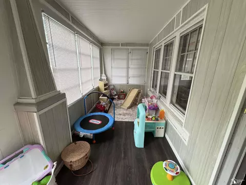 Exterior - 5304 E Dunbar, Monroe, MI 48161 photo 7 of 8