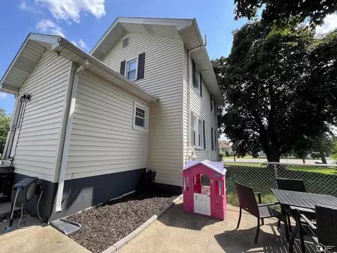 Exterior - 5304 E Dunbar, Monroe, MI 48161 photo 3 of 8