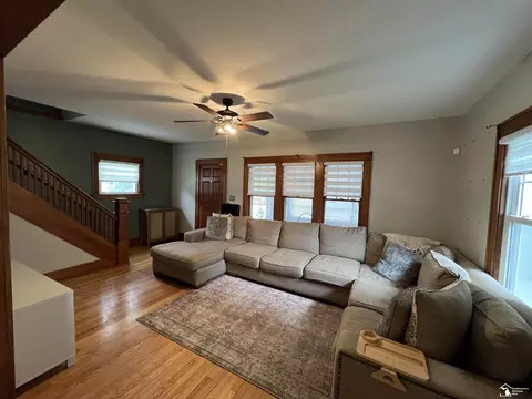 Living - 5304 E Dunbar, Monroe, MI 48161 photo 2 of 2