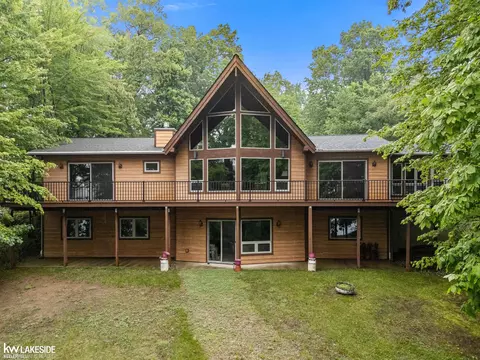12667 Crystal Lk, Cement City, MI 49233