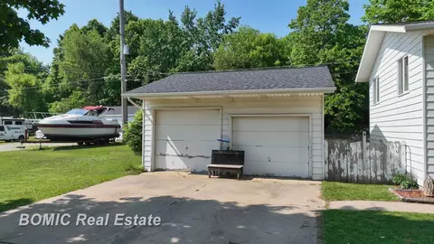 Exterior - 5612 Jay, Vassar, MI 48768 photo 5 of 6