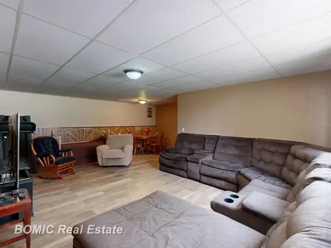 Living - 5612 Jay, Vassar, MI 48768 photo 4 of 5